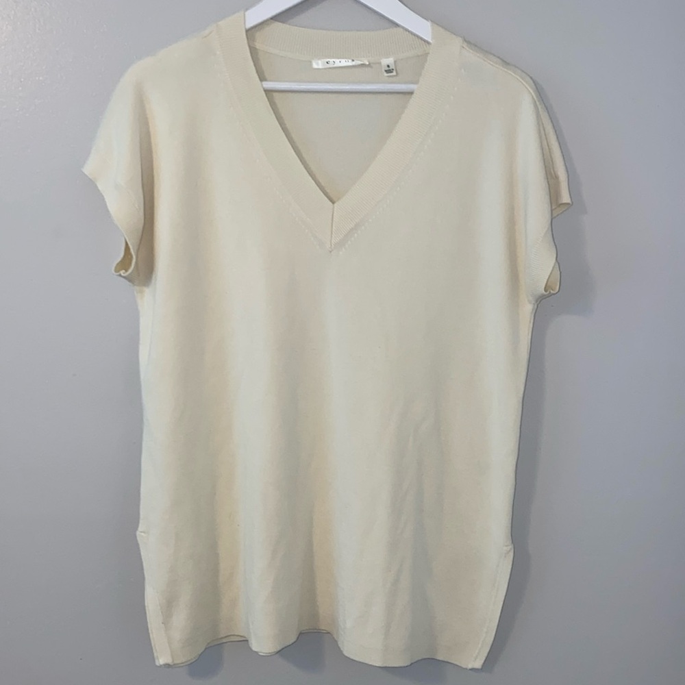 Cyrus V Neck Cream Short Sleeve Sweater